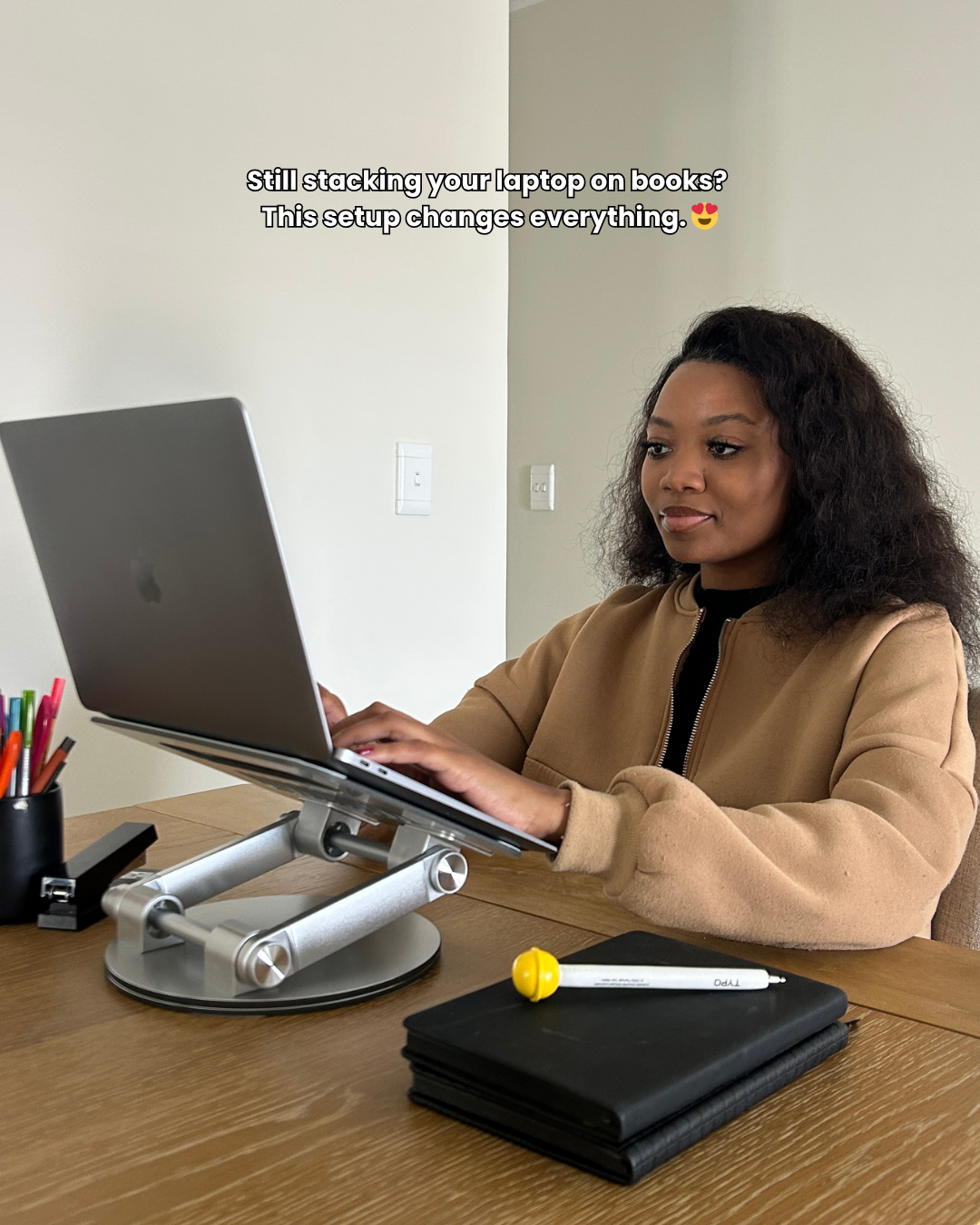 PEACHZ Adjustable Laptop Desk Stand