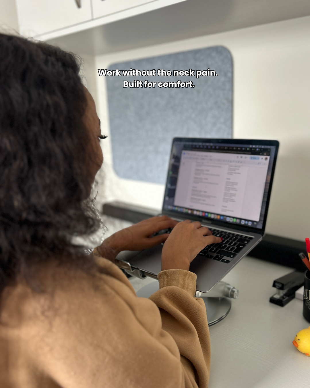 PEACHZ Adjustable Laptop Desk Stand