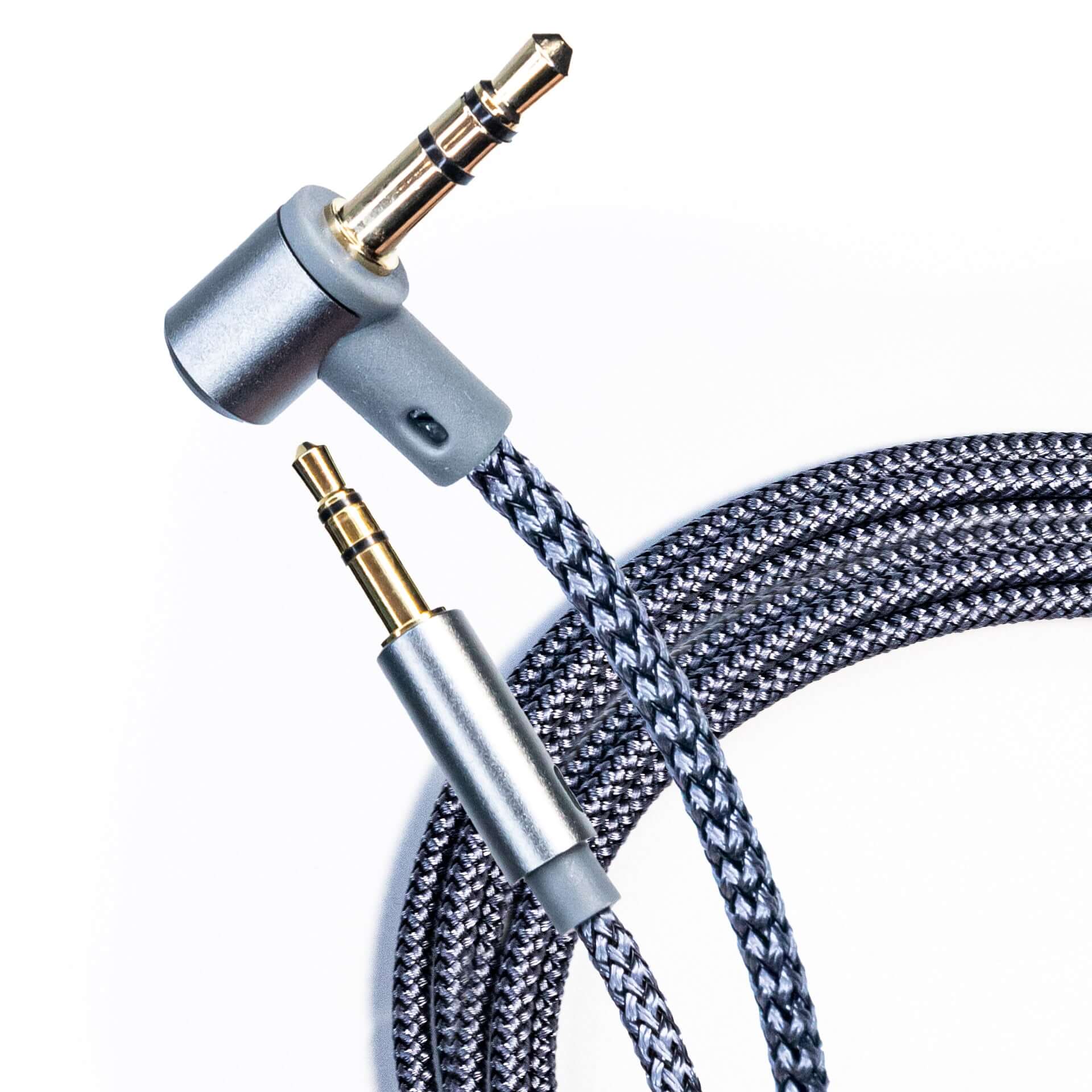 PEACHZ 3.5mm Right-Angled Aux Cable 2.5M